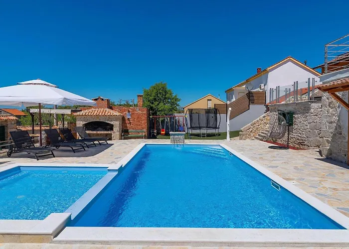 Kunta Semesterbostad